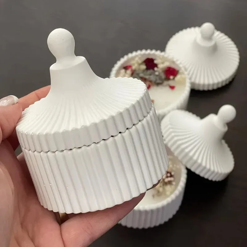 2個入りシリコンキャンドルジャー型 蓋付き 丸型ストライプ  - Candle Making Jars With Lids のレビューと価格